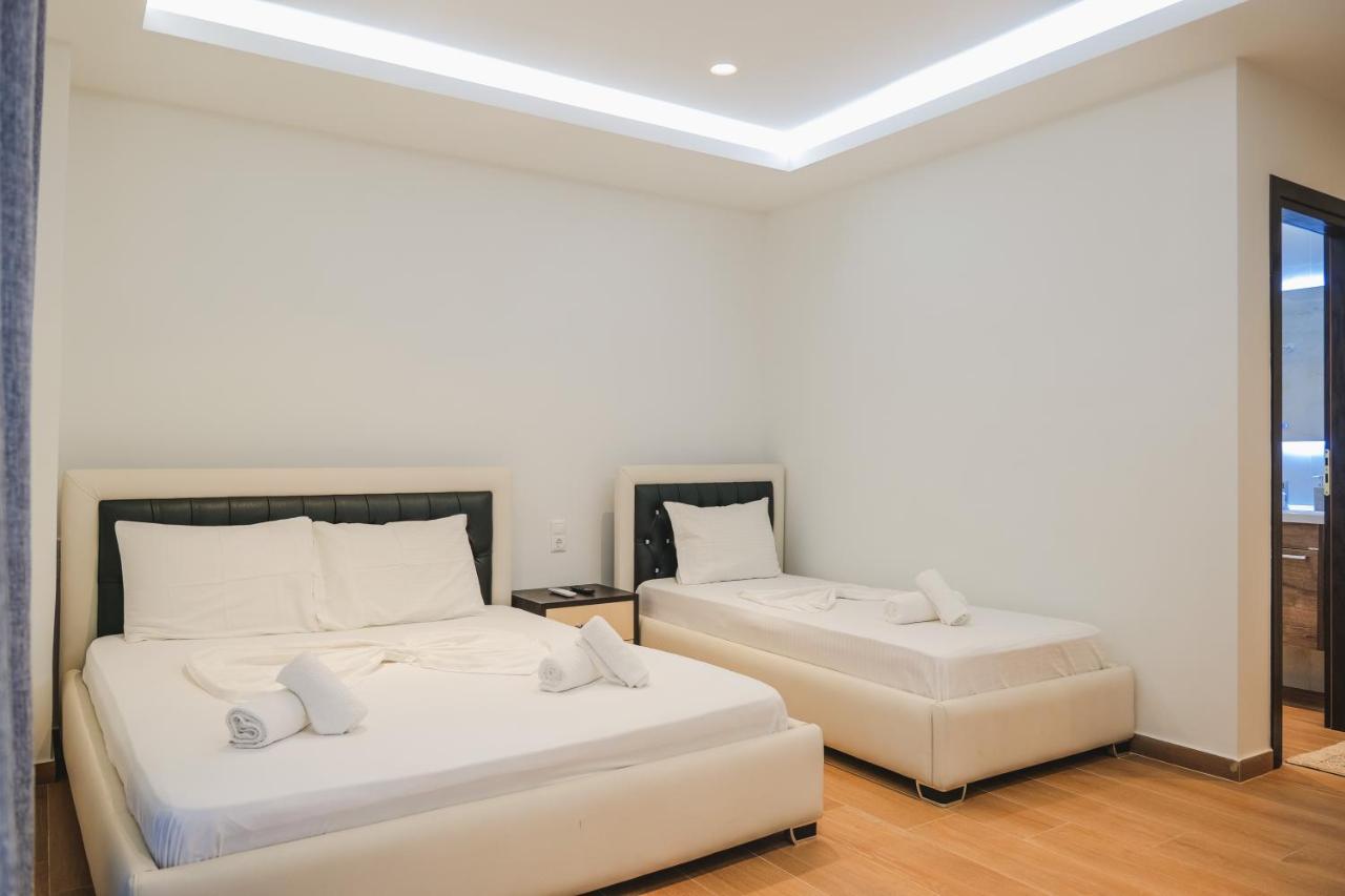 Fori'S Rooms Химара Экстерьер фото