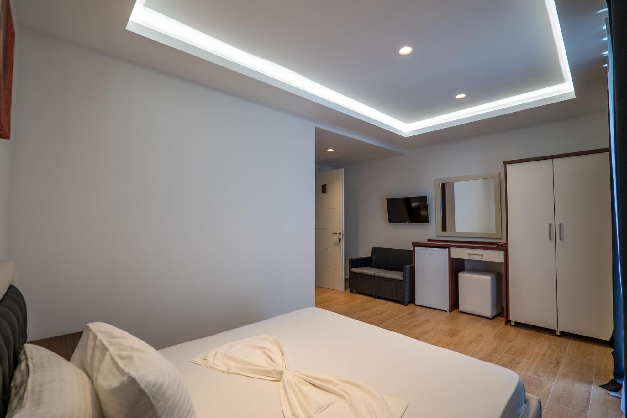 Fori'S Rooms Химара Экстерьер фото