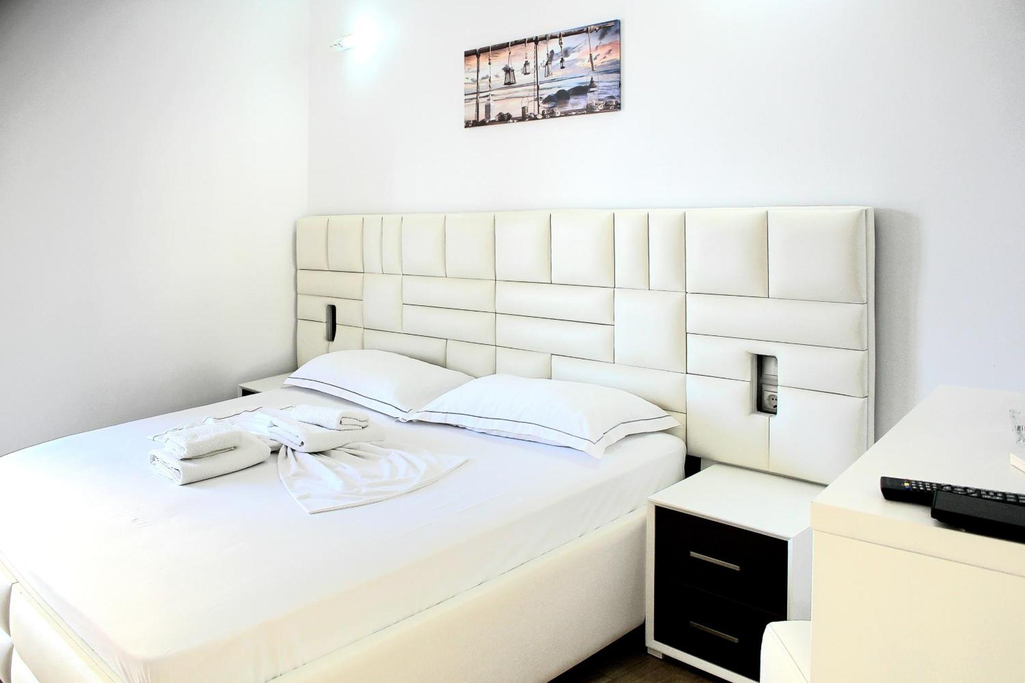 Fori'S Rooms Химара Экстерьер фото